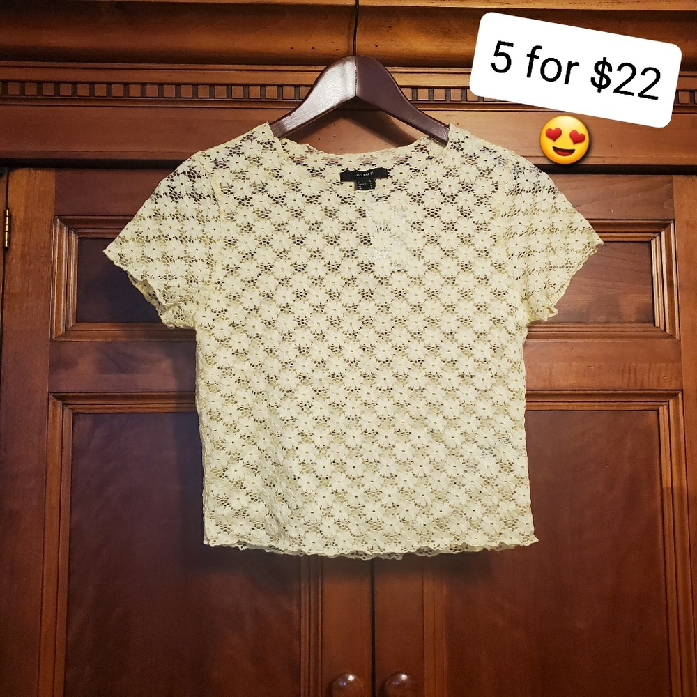 Sale Forever 21 NWT Lace Yellow Crop Top L